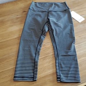 Lululemon leggings 8